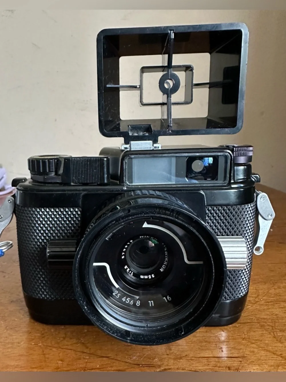 Nikon Nikonos III Film Camera 35mm Lens w/ Graflex/Subsea MK 150 Strobe Light